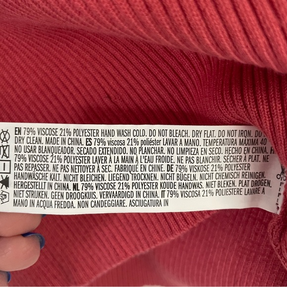 Forever 21 Sweater Tee - Picture 4 of 7